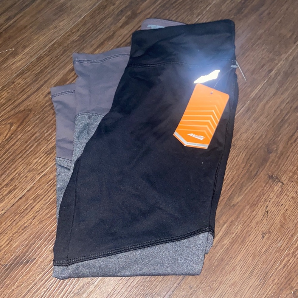 NWT Avia- Capri Size XS